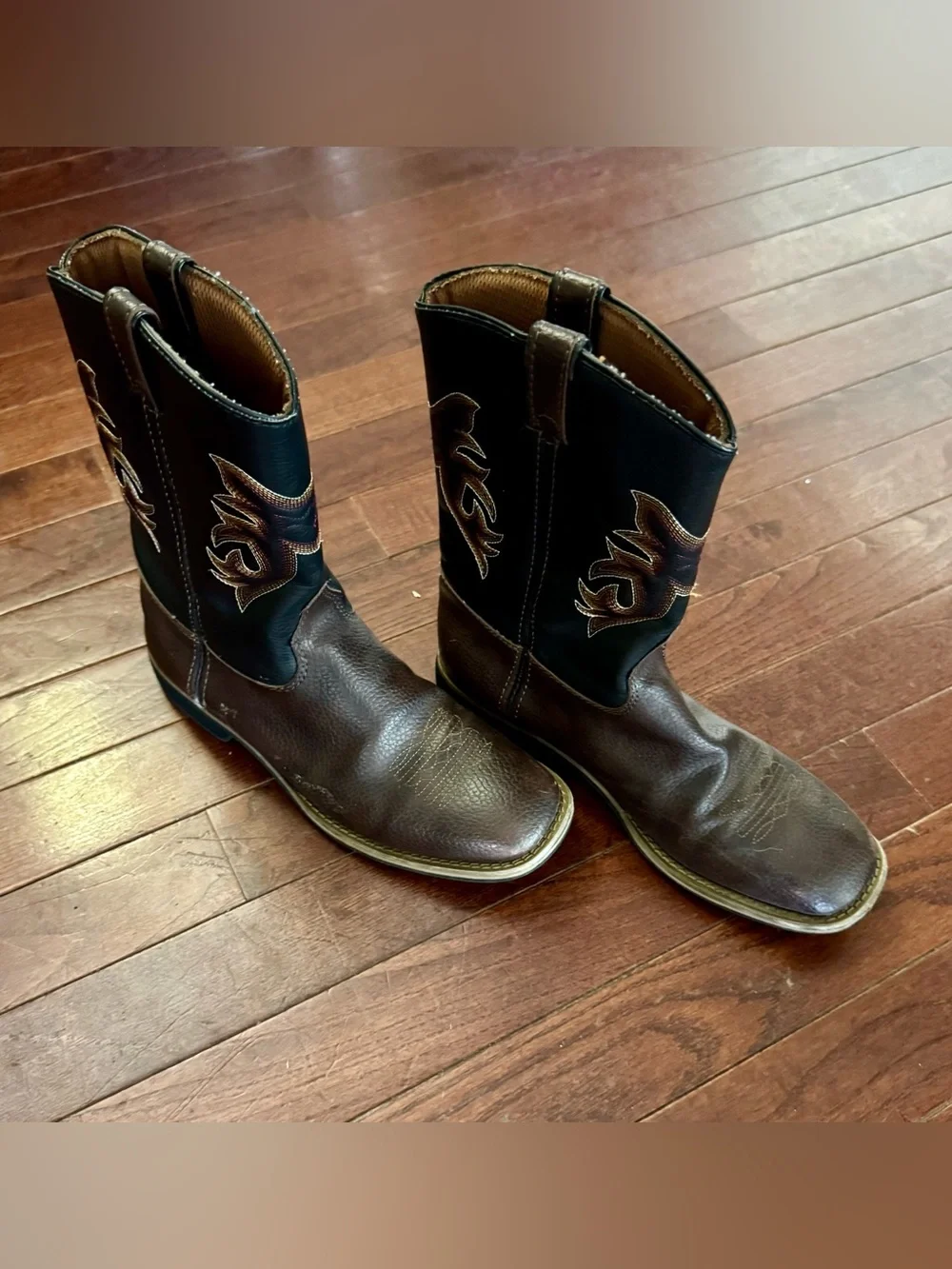 Austin Trading Co perfect boots
